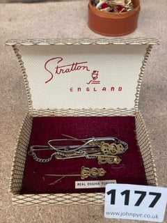 A COLLECTION OF VINTAGE TIE PINS ETC: LOCATION - CR