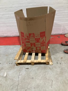 PALLET OF ITEMS TO INCLUDE ADULT TOYS, GLITTERS & BOOKS (18+ ID REQUIRED)