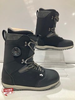 ROME SDS STOMP HYBRID BOA SNOWBOARD BOOTS EUR 41 BLACK RRP £275