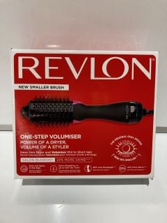 2 X REVLON SALON HAIR DRYER & VOLUMISER MID TO SHORT HAIR TOTAL RRP £90