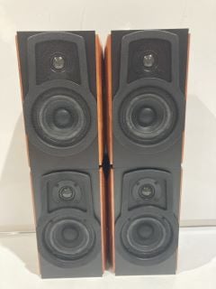 2 X BOOKSHELF SPEAKERS BLACK/WOOD