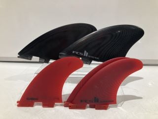 BOX OF ASSORTED ITEMS TO INCLUDE FCS II RETRO KEEL PG BLACK TWIN RETAIL FINS TOTAL RRP £399