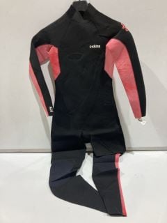 C-SKINS SURFLITE 3.2 WOMENS GBS BACK ZIP STEAMER BLACK/ROSE /TIE DYE /ROSE SIZE UK 6 TOTAL RRP £210