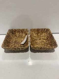 QTY OF NATURAL WOVEN BASKETS