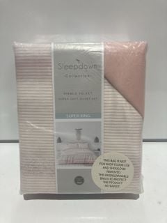 QTY OF SLEEP DOWN RED VELVET DUVET SET SUPERKING