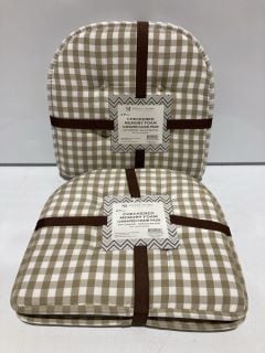 QTY OF CHECKERED CUSHIONS