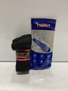 QTY OF ITEMS INCLUDING RLEMOT SHOE SOLES