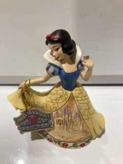 3 X DISNEY SHOWCASE SNOW WHITE COLLECTABLE FIGURINE