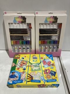 QTY OF ITEMS INCLUDING DOCRAFTS WATERCOLOUR STARTER SET