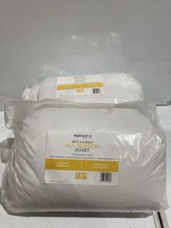 QTY OF ANTI-ALLERGY ALL SEASON DUVET