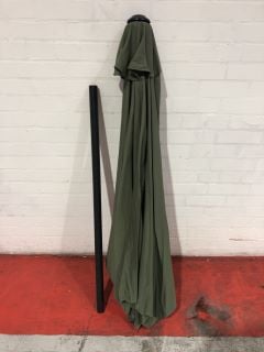 JOHN LEWIS PARASOL 2.7M GREEN RRP £169.99