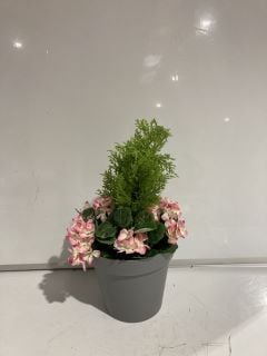 4 X ARTIFICIAL PINK GERANIUMS AND CEDAR TOPIARY IN GREY PLASTIC POTS