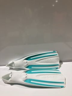 VIPER 2 OPEN HEEL FIN WHITE/AQUA REGULAR £RRP 120