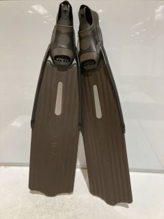 4 STINGRAY EVO FINS PAIR BROWN SIZE 37/38 TOTAL RRP £200