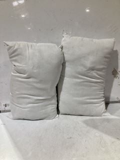 QTY OF PILLOWS TO INCLUDE SOFT COTTON WHITE PILLOW