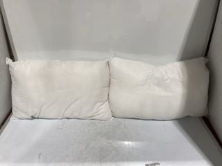 QTY OF PILLOWS TO INCLUDE SOFT COTTON WHITE PILLOW