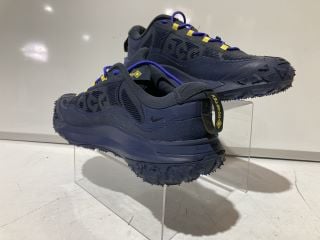 QTY OF SHOES TO INCLUDE GORE-TEX TRAINERS - BLUE SIZE 10