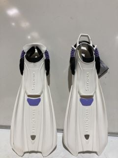 AQUALUNG STORM MAX DIVING FINS - WHITE ARCTIC SIZE XXS