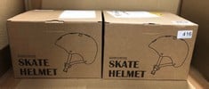 QUANTITY OF SPORTS & EXERCISE ITEMS TO INCLUDE 2 X KIDS SKATE HELMETS 51-54CM : LOCATION - RACK C