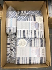 9 X SLEEPDOWN STRIPE SEERSUCKER NAVY WHITE REVERSIBLE DUVET COVER QUILT PILLOW CASES BEDDING SET SOFT EASY CARE - SUPER KING (220CM X 260CM), 5056242893387: LOCATION - RACK D