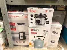 QUANTITY OF KITCHEN & APPLIANCES ITEMS TO INCLUDE SWAN SF17010N 1.5 LITRE SLOW COOKER WITH 3 HEAT SETTINGS, GLASS LID, 120W, STAINLESS STEEL, SILVER: LOCATION - RACK D