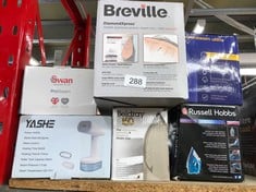 QUANTITY OF KITCHEN & APPLIANCES ITEMS TO INCLUDE BREVILLE DIAMONDXPRESS STEAM IRON | 3100 W | 200G STEAM SHOT | MULTI-DIRECTIONAL DIAMOND CERAMIC SOLEPLATE | 400 ML EASY-FILL WATER TANK WHITE & ROSE