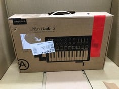 ARTURIA - MINILAB 3 - UNIVERSAL MIDI CONTROLLER FOR MUSIC PRODUCTION, WITH ALL-IN-ONE SOFTWARE PACKAGE - 25 KEYS, 8 MULTI-COLOR PADS - BLACK.:: LOCATION - D RACK