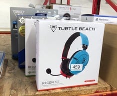 QUANTITY OF TECH & GAMING ITEMS TO INCLUDE TURTLE BEACH RECON 50 RED/BLUE GAMING HEADSET FOR NINTENDO SWITCH, XBOX SERIES X|S, XBOX ONE, PS5, PS4, PC & MOBILE WITH 3.5MM CONNECTION: LOCATION - E RACK