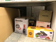 QUANTITY OF KITCHEN & APPLIANCES ITEMS TO INCLUDE BREVILLE BLEND ACTIVE PERSONAL BLENDER & SMOOTHIE MAKER | 350W | 1 PORTABLE BLEND ACTIVE BOTTLE (600ML) | LEAK PROOF LID | BLACK & GOLD [VBL251]: LOC