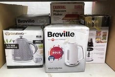 QUANTITY OF KITCHEN & APPLIANCES ITEMS TO INCLUDE BREVILLE BOLD WHITE ELECTRIC KETTLE | 1.7L | 3KW FAST BOIL | WHITE & SILVER CHROME [VKT257]: LOCATION - G RACK