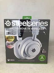 STEELSERIES ARCTIS NOVA 7X WIRELESS XBOX SERIES X/S GAMING HEADSET - NEODYMIUM MAGNETIC DRIVERS - DUAL WIRELESS XBOX & BLUETOOTH AUDIO - 38HR USB-C BATTERY - AI MIC - SUPPORTS PS5, PC, SWITCH - WHITE