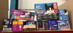 QUANTITY OF CAT FOOD/TREATS TO INCLUDE FELIX ORIGINAL MIXED SELECTION IN JELLY: LOCATION - A RACK(COLLECTION OR OPTIONAL DELIVERY AVAILABLE)