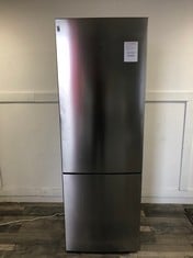 BOSCH FRIDGE FREEZER - MODEL KGE49AICAG RRP £749: LOCATION - FRONT FLOOR(COLLECTION OR OPTIONAL DELIVERY AVAILABLE)