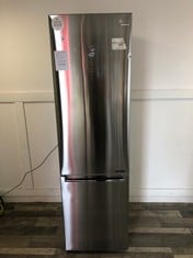 LG FRIDGE FREEZER - MODEL GBB92STAXP RRP £947: LOCATION - FRONT FLOOR(COLLECTION OR OPTIONAL DELIVERY AVAILABLE)