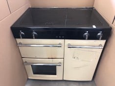 STOVES DOUBLE ELECTRIC COOKER: LOCATION - FRONT FLOOR(COLLECTION OR OPTIONAL DELIVERY AVAILABLE)