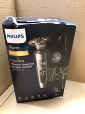 PHILIPS RAZOR S9000 PRESTIGE - ELECTRIC WET AND DRY RAZOR, SHINY CHROME, LIFT & CUT SHAVING SYSTEM, SKIN IQ TECHNOLOGY, QI CHARGING PAD, BEARD STYLER, NOSE TRIMMER (MODEL SP9871/22).: LOCATION - E