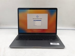 APPLE MACBOOK PRO 1TB LAPTOP.. INTEL CORE 5-1038NG7, 16GB RAM,: LOCATION - U RACK