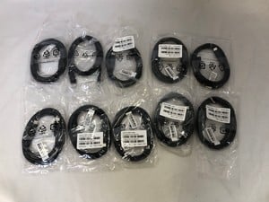 10X LENOVO 1M USB C TO C CABLE ACCESSORY: MODEL NO SC11B41470:: LOCATION - U RACK