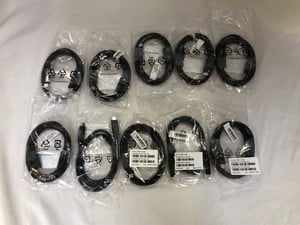 10X LENOVO 1M USB C TO C CABLE ACCESSORY: MODEL NO SC11B41470:: LOCATION - U RACK