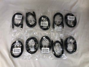 10X LENOVO 1M USB C TO C CABLE ACCESSORY: MODEL NO SC11B41470:: LOCATION - U RACK