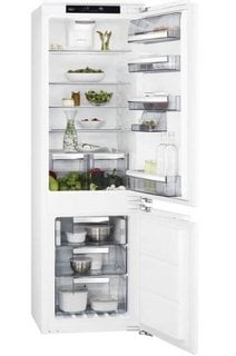 AEG INTEGRATED FRIDGE FREEZER: MODEL SCE818E6TC - RRP £999: LOCATION - D2