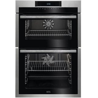 AEG BUILT IN DOUBLE ELECTRIC OVEN: MODEL DCE731110M - RRP £725: LOCATION - C3