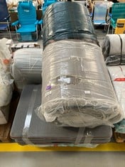 PALLET OF MATTRESSES OF VARIOUS SIZES AND MODELS INCLUDING UNSPECIFIED MAKES AND MODELS.