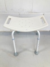 2 X MOVICLINIC SAN FERMIN SHOWER CHAIR .