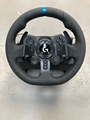 LOGITECH TRUEFORCE G923 RACING WHEEL AND PEDALS FOR PS AND PC .