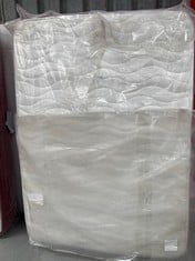 VISCOELASTIC MATTRESS MEASURES 135X190 (BRAND AND MODEL NOT SPECIFIED).