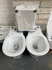 2 X SOTTINI ISARCA COUPLED TOILET PAN IN WHITE - MODEL NO. U855001 (ZONE 3) AND ISARCA CISTERN BI IN WHITE - PRODUCT CODE. U854301 - RRP £176 (ZONE 3) (KERBSIDE PALLET DELIVERY)