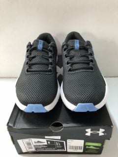 UNDER ARMOUR MEN'S RUNNING CHARGED SURGE 4 TRAINERS - SIZE: 7