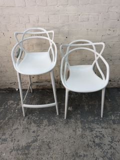 MASTER CHAIR WHITE & PHILIPPE STARCK FOR KARTEL MASTERS (RRP: £114.00 & £177.00)