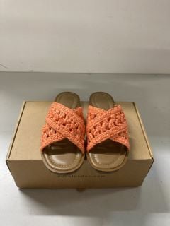 DUNE LONDON 520 LEXEY ORANGE LEATHER WOVEN CROSS STRAP SANDAL SIZE - UK 3